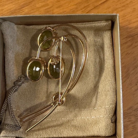 Sarah Coventry vintage pin - Picture 2 of 3